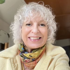 Meet your Posher, Carol